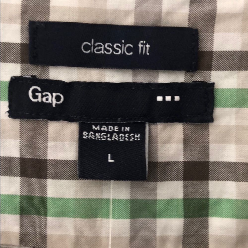 NWT Gap Men’s Button Down Shirt - Picture 3 of 6